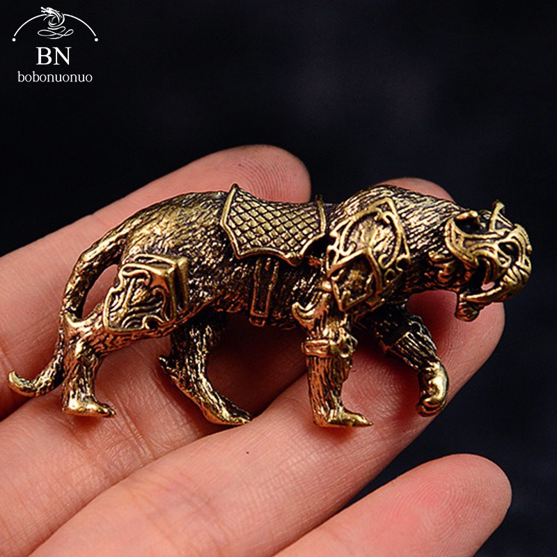 Retro Gaming Decor - Statuetta in Miniatura di Tigre a