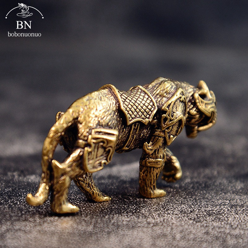 Statuetta in Miniatura di Tigr - Retro Gaming Decor recensione e prezzo